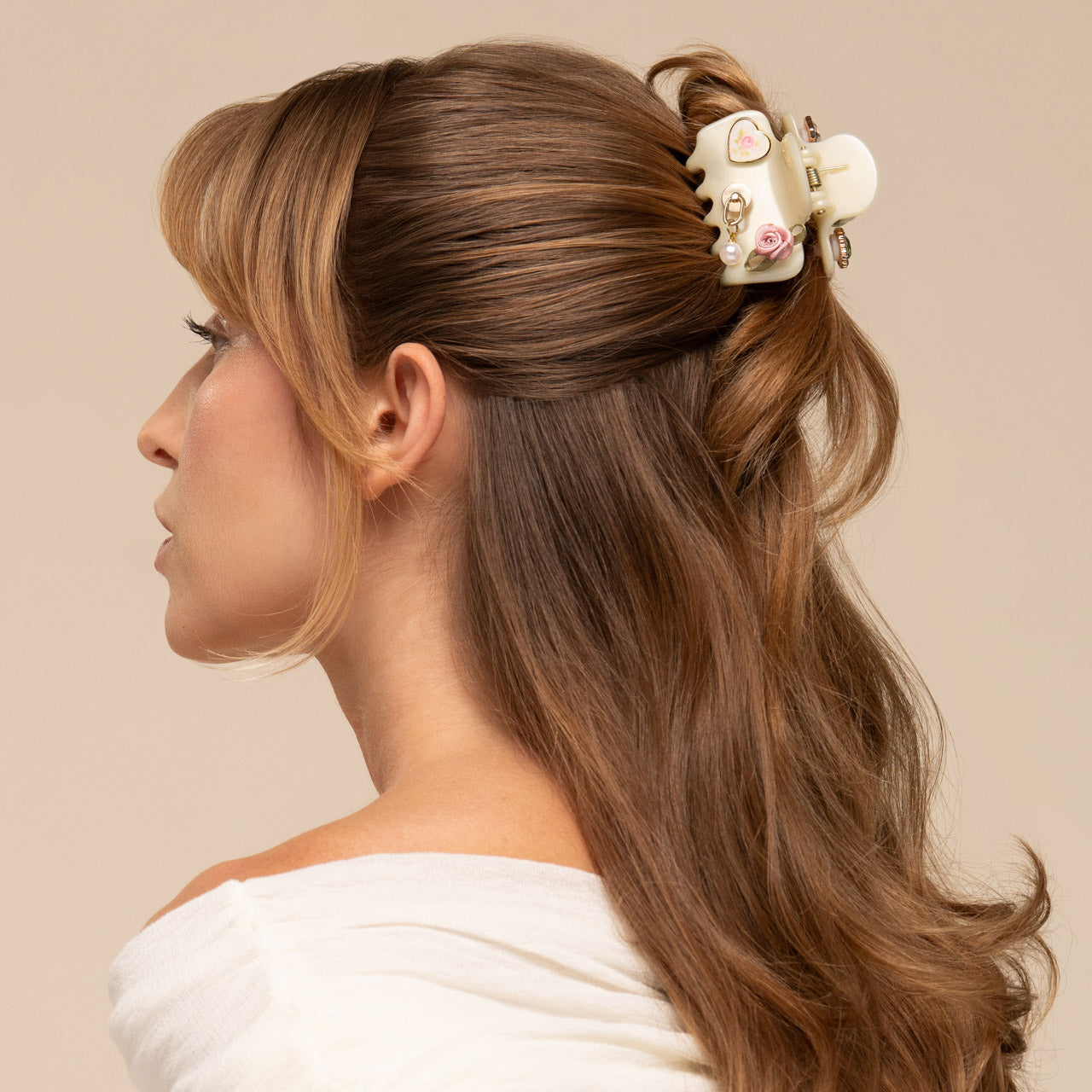 509129-KitschPop-Charms_CloudClip-7pc-Set-Vintage-PearlizedCream-Model-2-1280x1280px.jpg