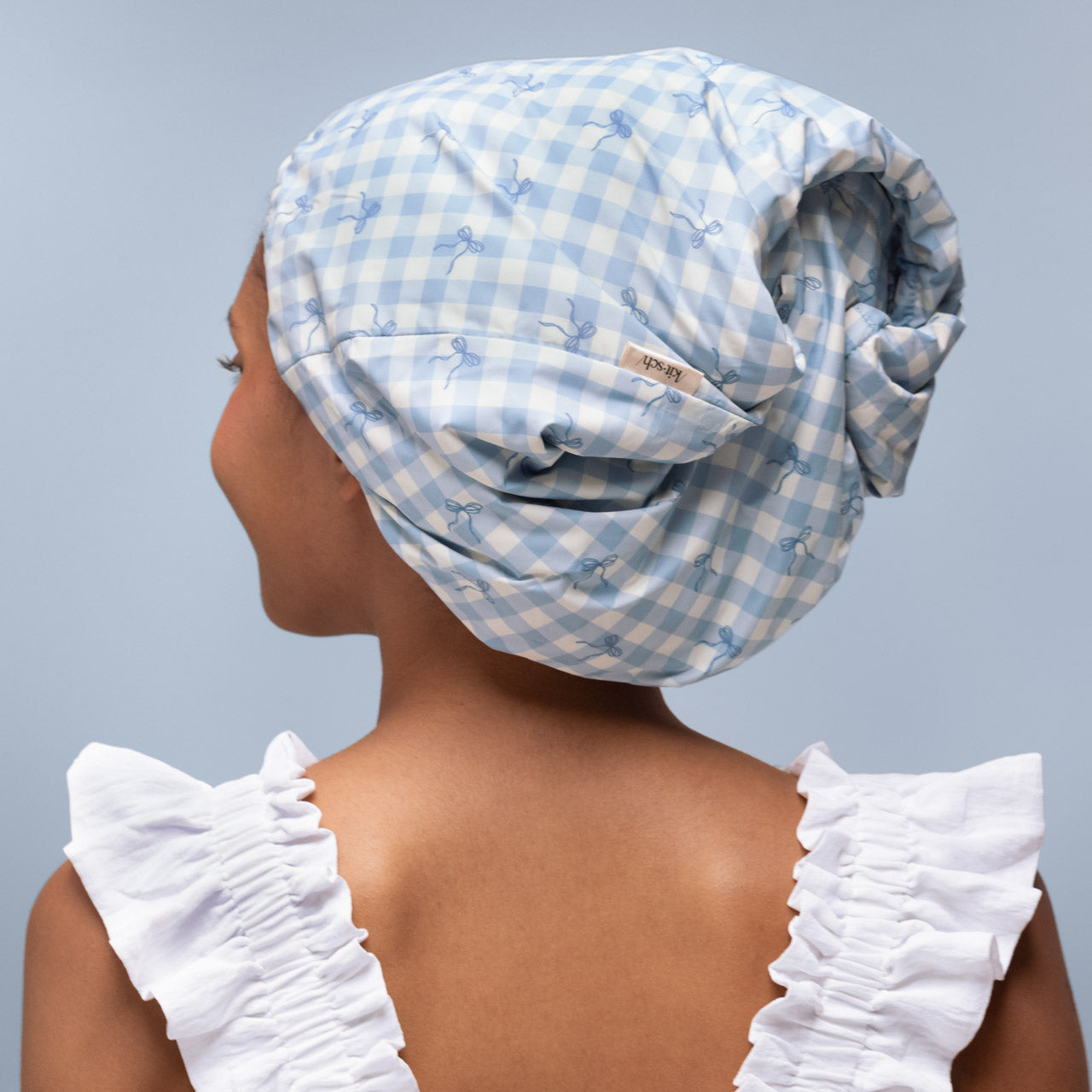 513706-SatinLinedFlexiShowerCap-Cleanse-GinghamBlue-Model-2-1280x1280px.jpg