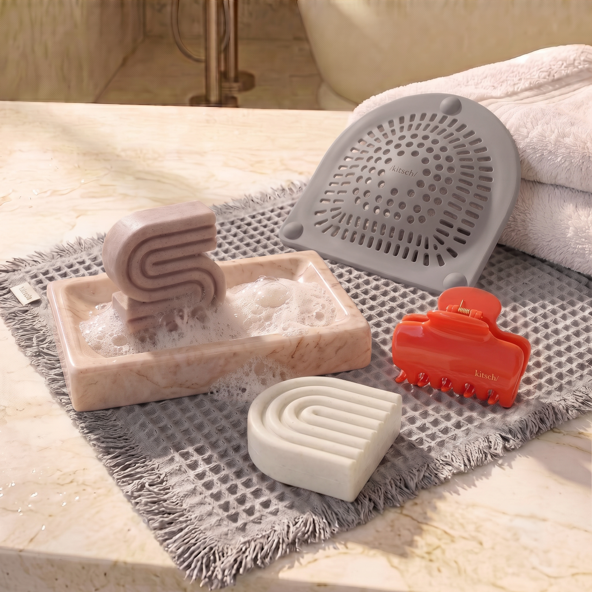 Kitsch-Summer-Welcome-Kit-RiceWater-Bars-1.png